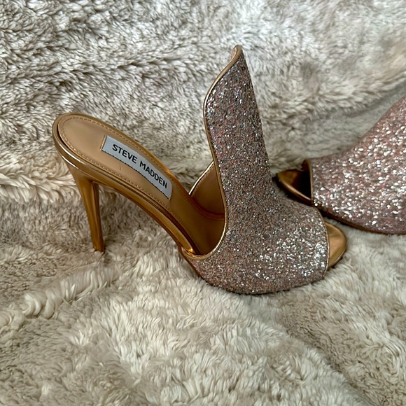 Steve Madden sparkly heels - Picture 2 of 8
